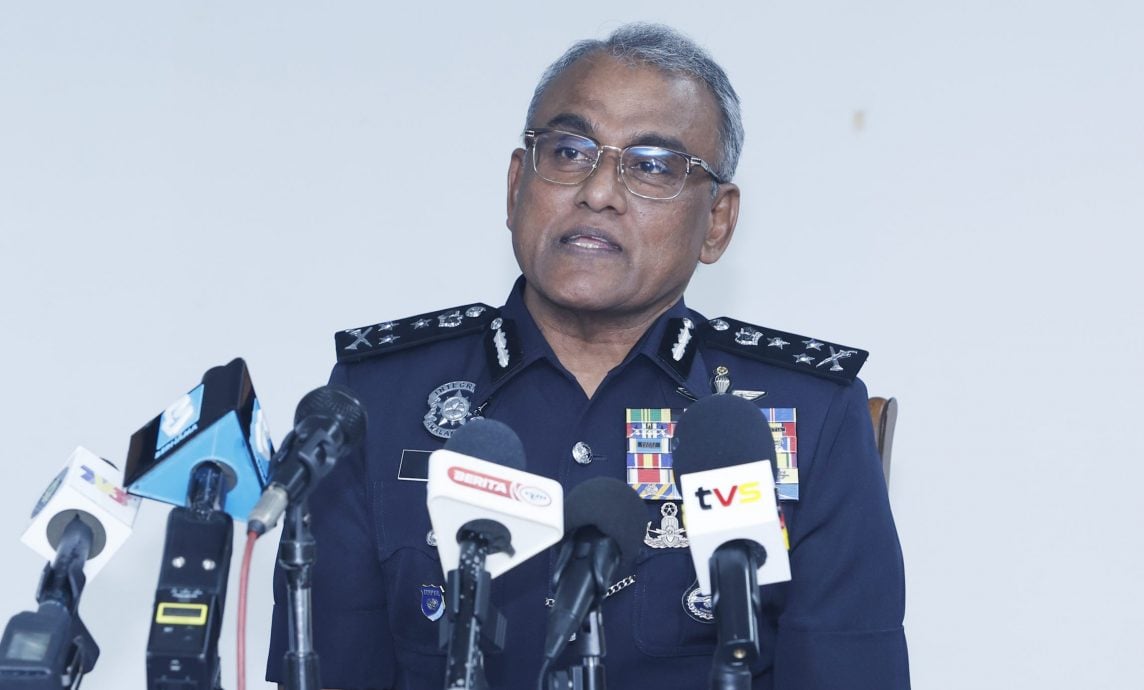 警方隆市捣毁专骗英国人的诈骗团伙,最小嫌犯仅17岁