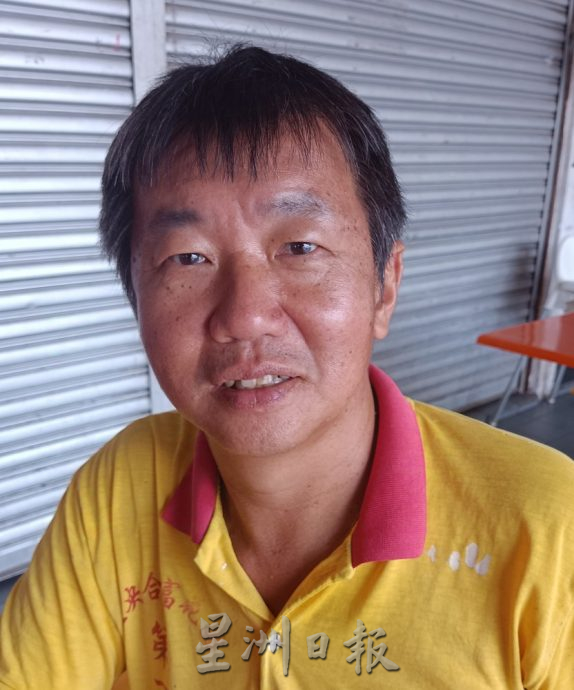 (请签发)柔:拉央拉央马华芭13公里主干道路布满坑洞 道路使用者盼当局尽快修补