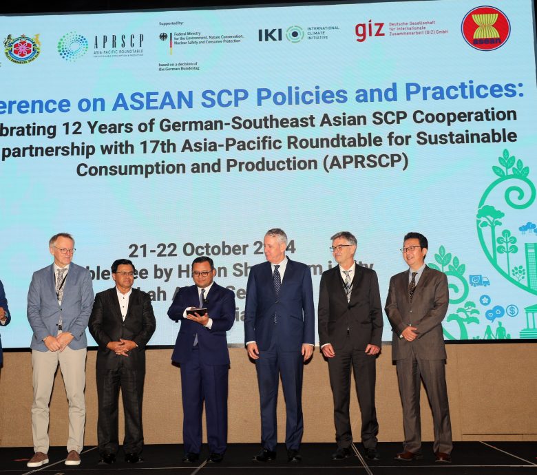 请签发,可做版头-大都会/大臣:11月15日财案公布推动再循环细节