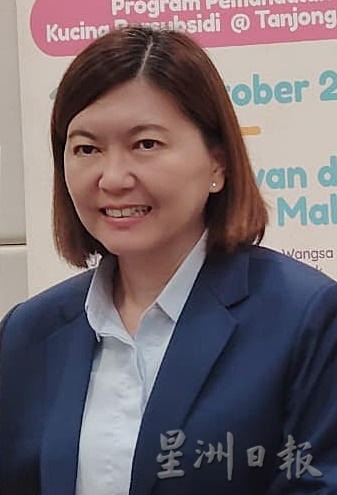 酒店的入住和退房时间 黄诗情:没条例限定