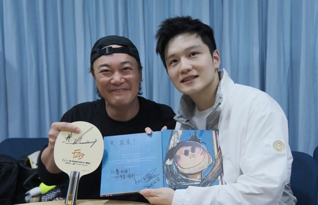 陈奕迅球击樊振东惶恐 演唱会门票当“赔礼”?