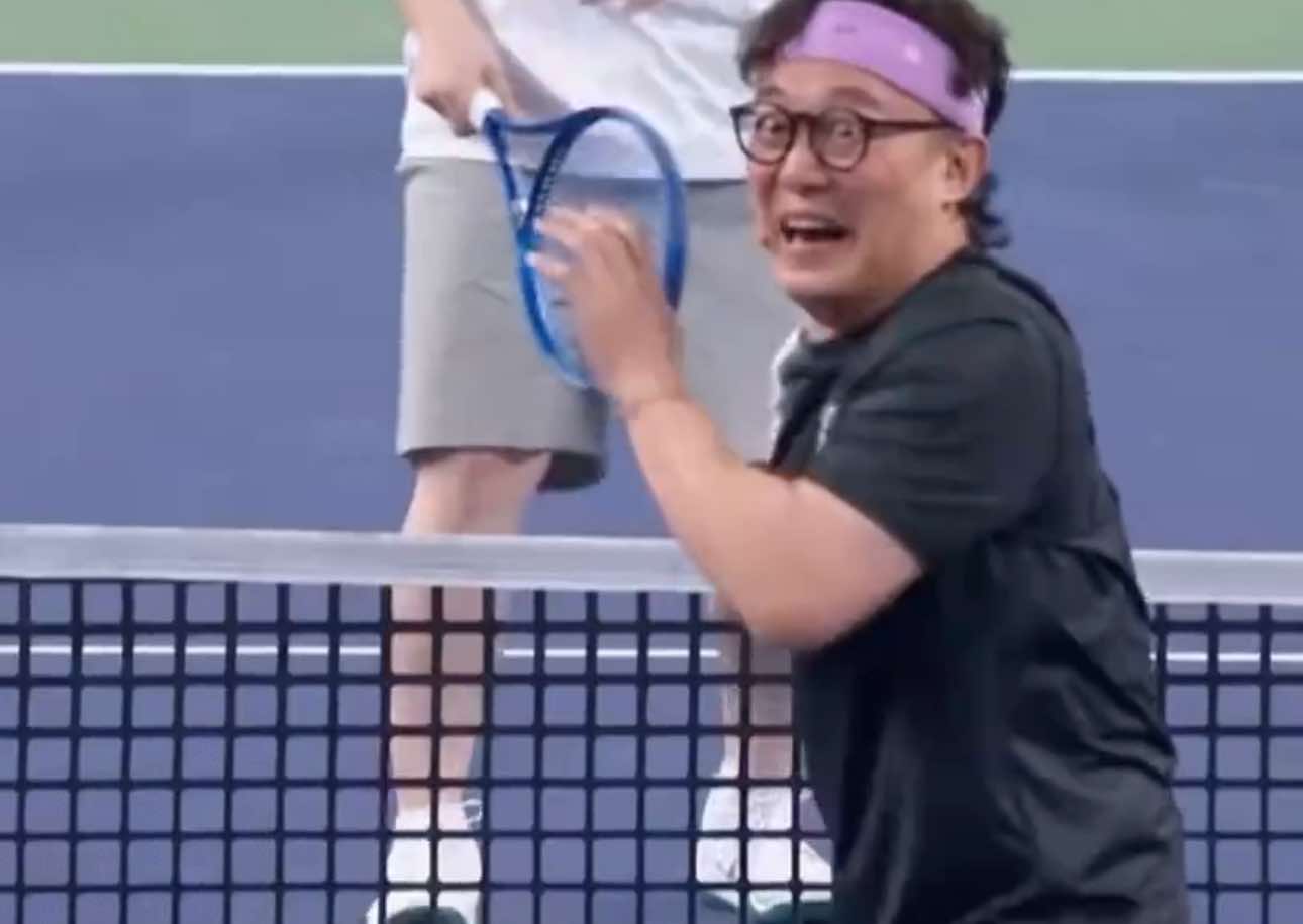 陈奕迅球击樊振东惶恐 演唱会门票当“赔礼”?