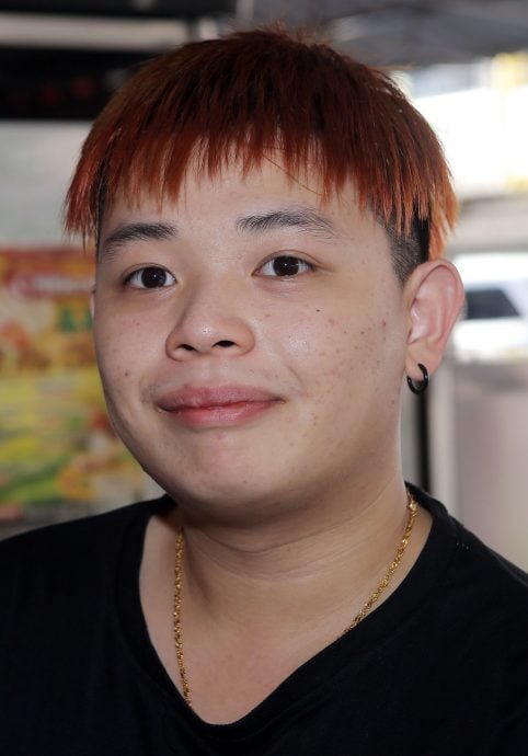 霹:封面主文/车撞店频仍引市民关注 商家提高警觉减风险