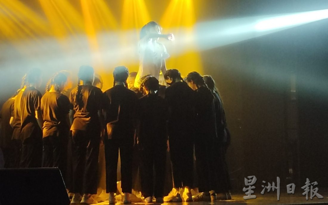 星角摄/台上一分钟,台下十年功