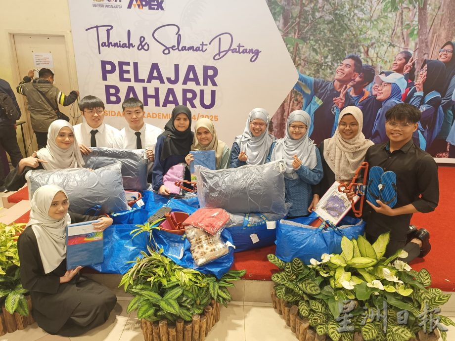 (全国版)理大迎4807新生报到 5对双胞胎引瞩目