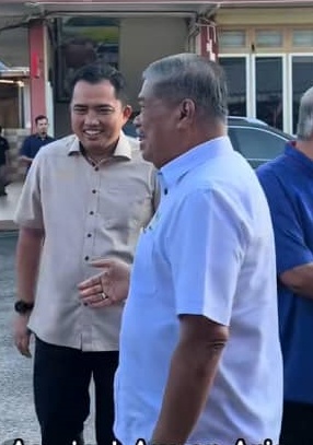 (全国版)阿都拉依斯迈因没有与莫哈末沙布握手遭网民批评慎重向莫哈末沙布道歉