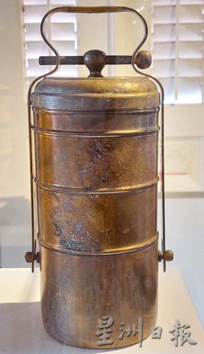 (古城封底主文)传统饭格勾起怀旧回忆