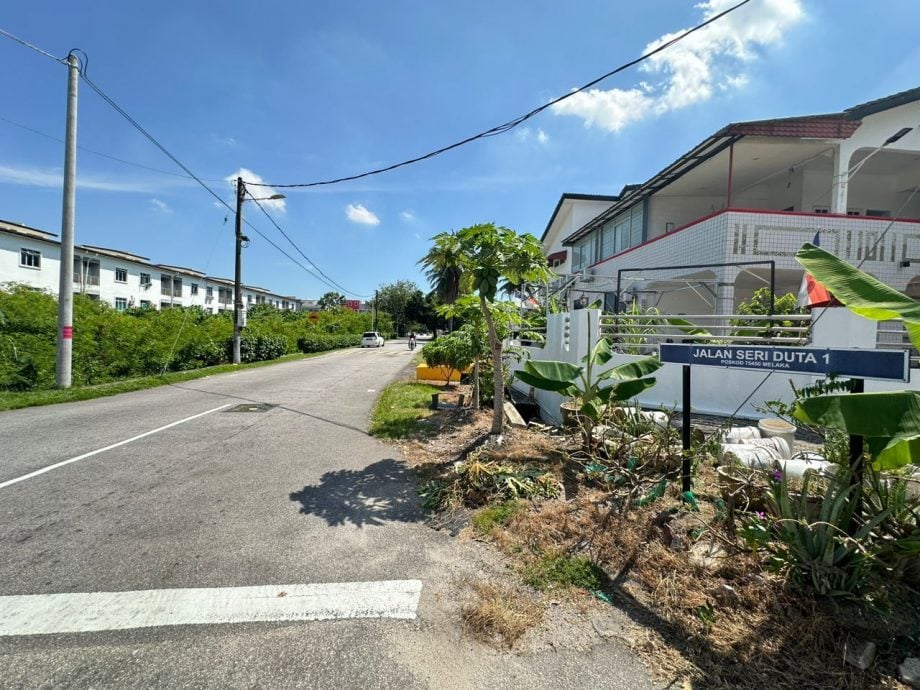 (古城封面主文)爱极乐高原路口禁右转试跑两周 首日情况顺利