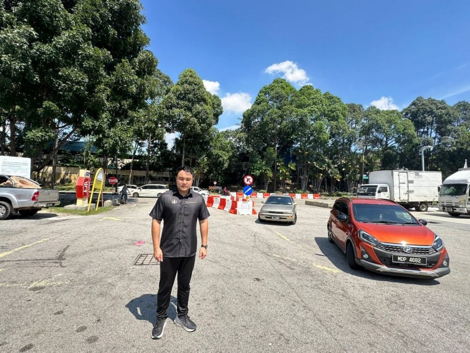 (古城封面主文)爱极乐高原路口禁右转试跑两周 首日情况顺利