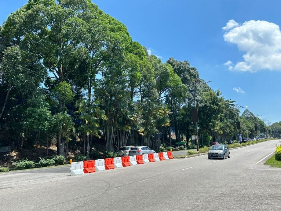 (古城封面主文)爱极乐高原路口禁右转试跑两周 首日情况顺利
