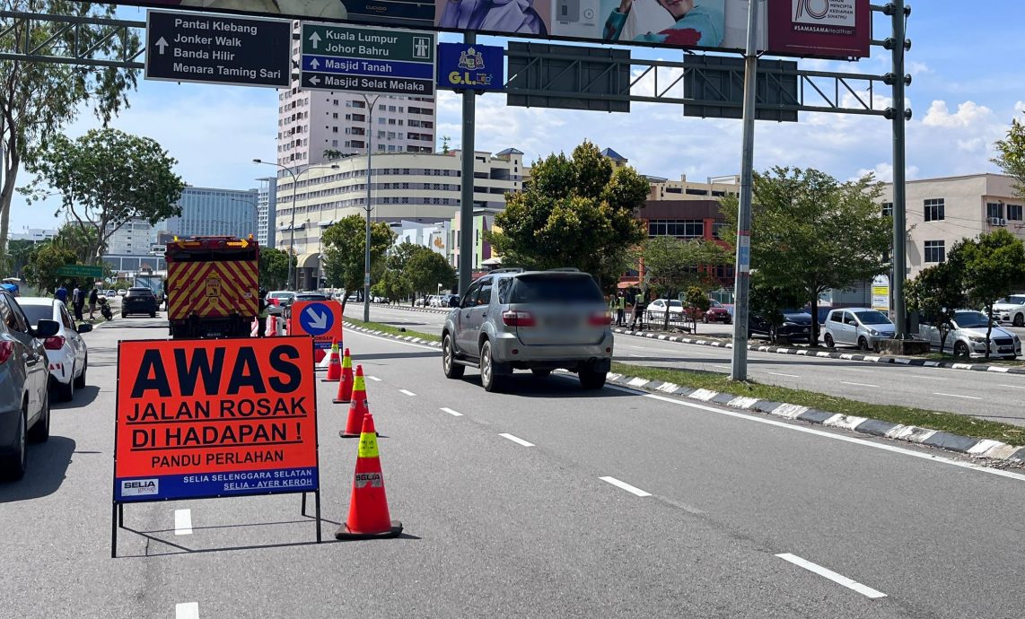 (古城封面主文)马路出现骇人大坑 工程局将封锁部分路段