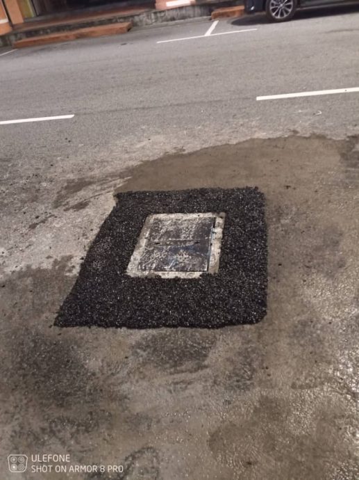 (古城封面副文)车子停靠黄线转弯处导致沟渠损坏,市政厅或设软性防撞杆