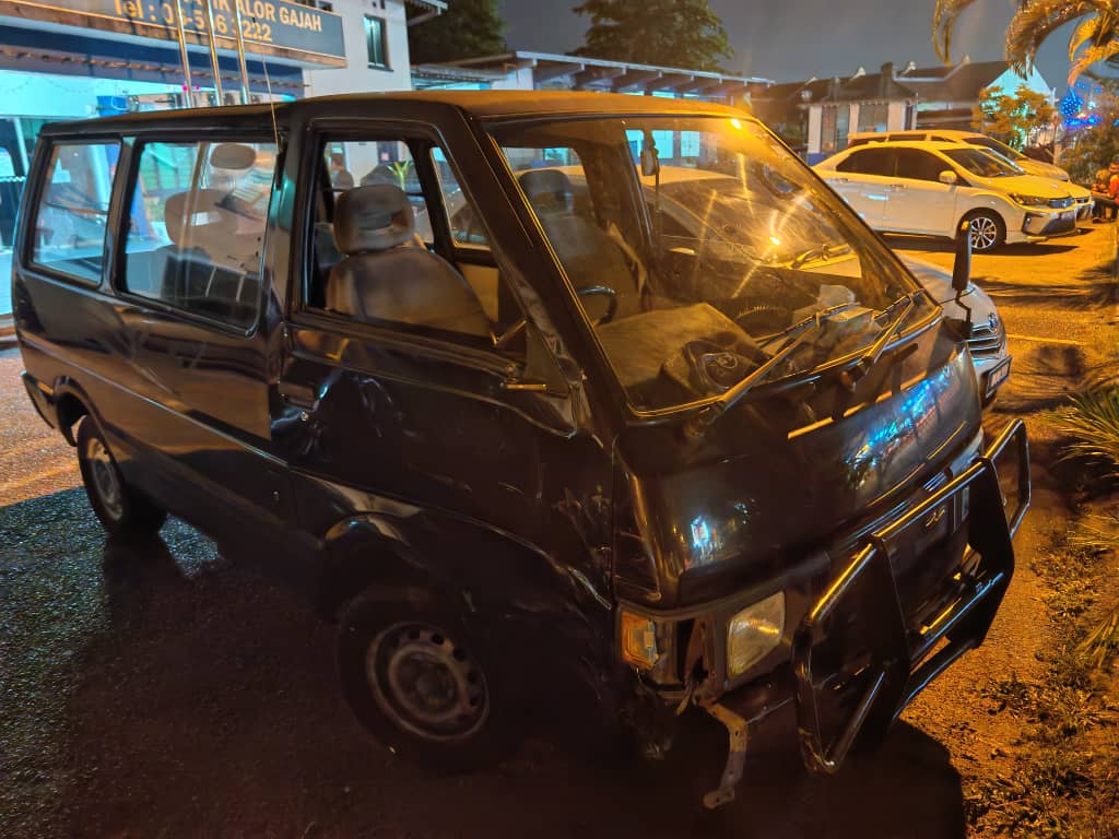 (古城版)客货车突然从路肩驶出马路,酿一死一伤