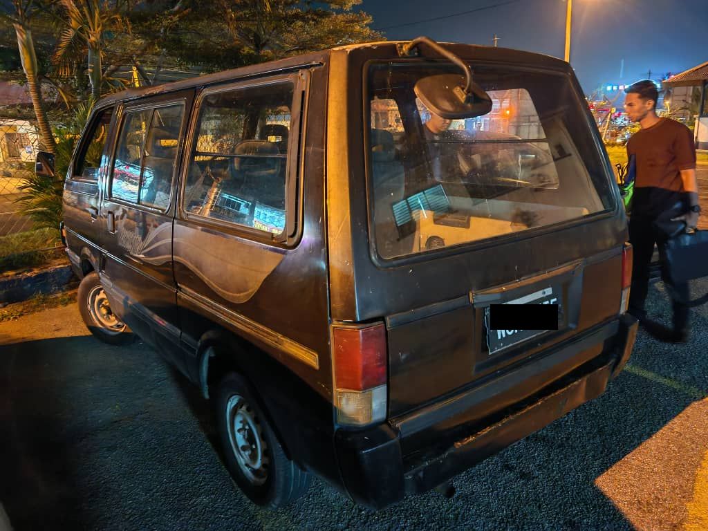 (古城版)客货车突然从路肩驶出马路,酿一死一伤