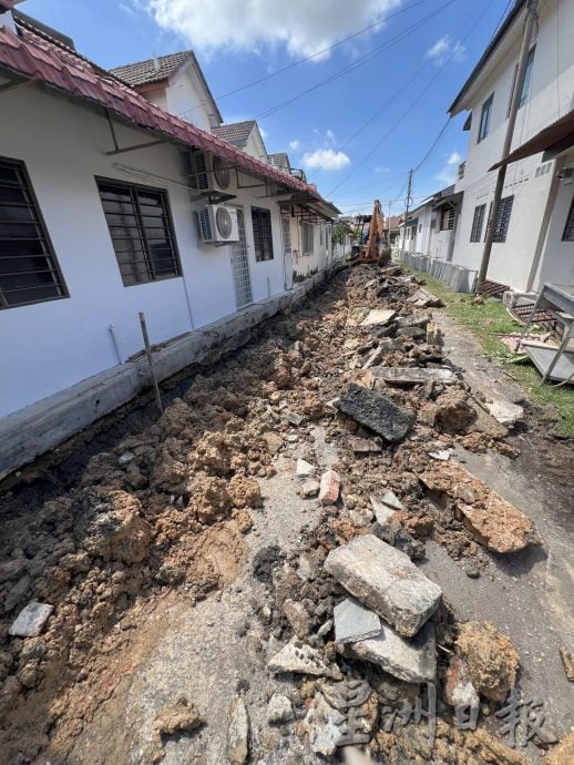 (古城第二版主文)玛琳再也花园沟渠提升工程经已展开