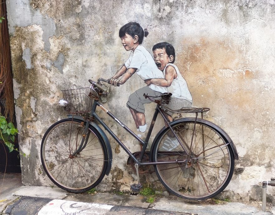 姐弟共骑 追风少年 爬墙小孩 都来了 恩尼斯与壁画主角大团圆 //主