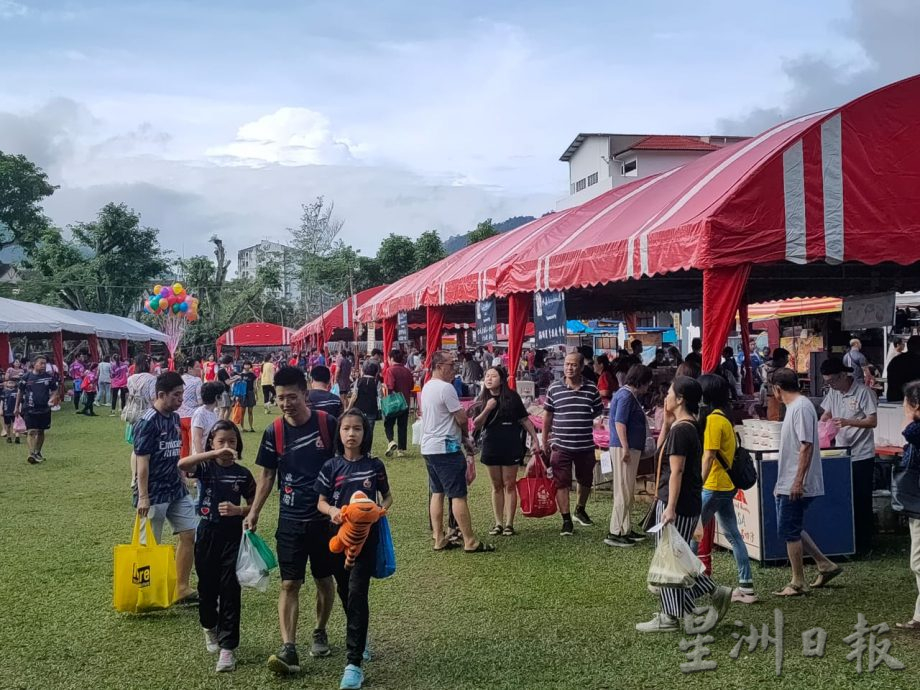 (大北马)公民校友会爱心市集