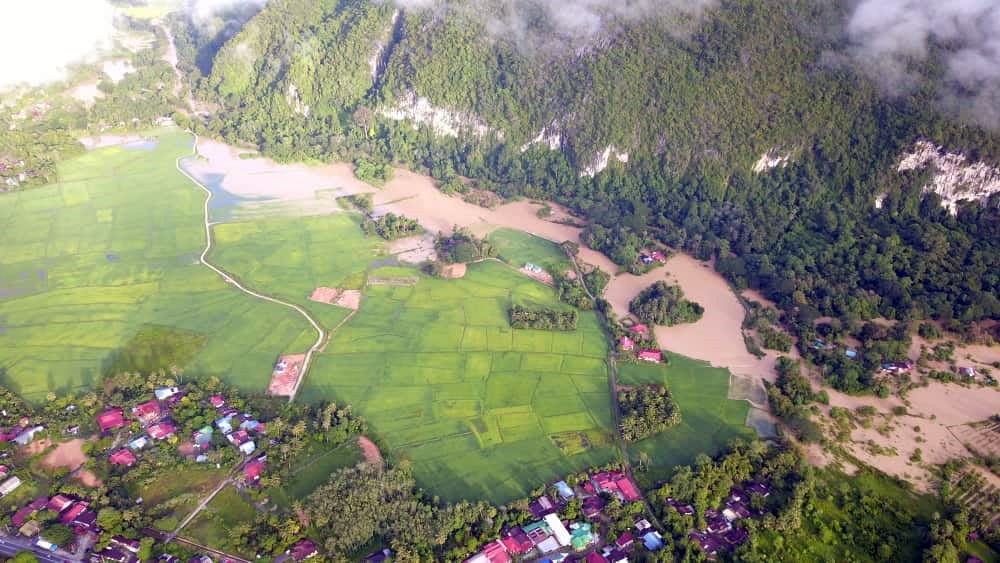 (大北马)吉6县水灾,逾2千灾黎迁往疏散中心暂居!