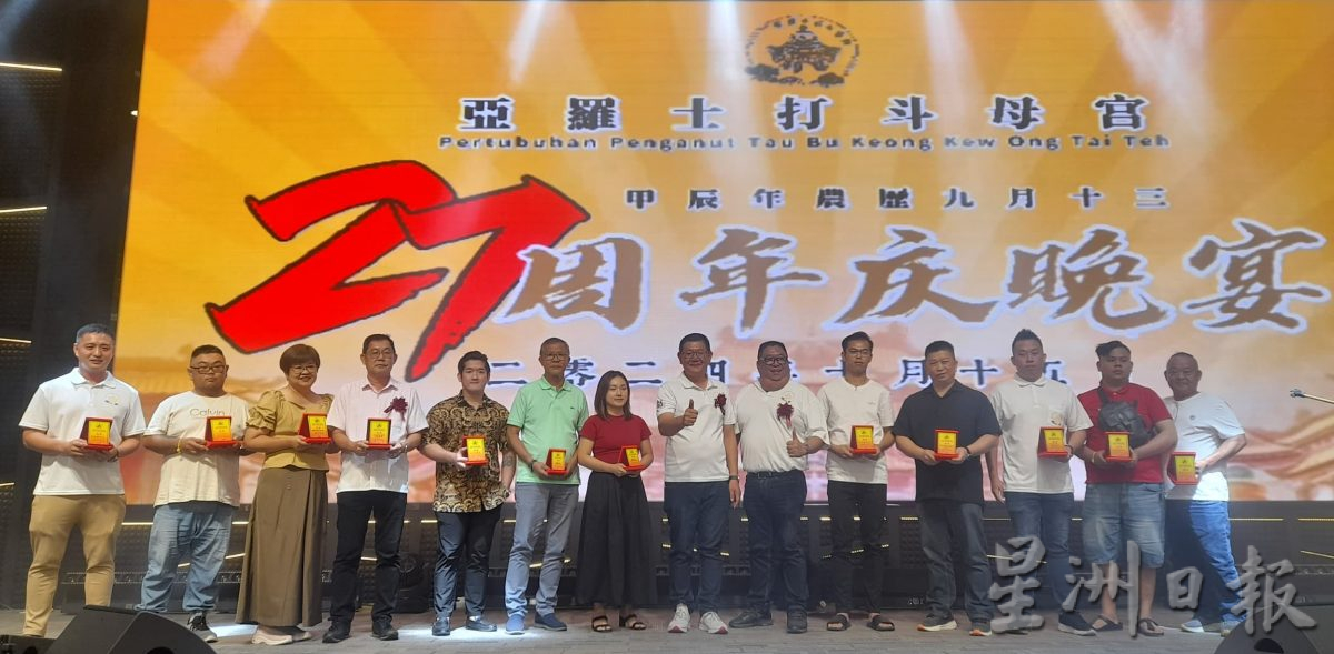 用稻草制“香火龙”,州议员:“值得仿效推广吉打文化特色”