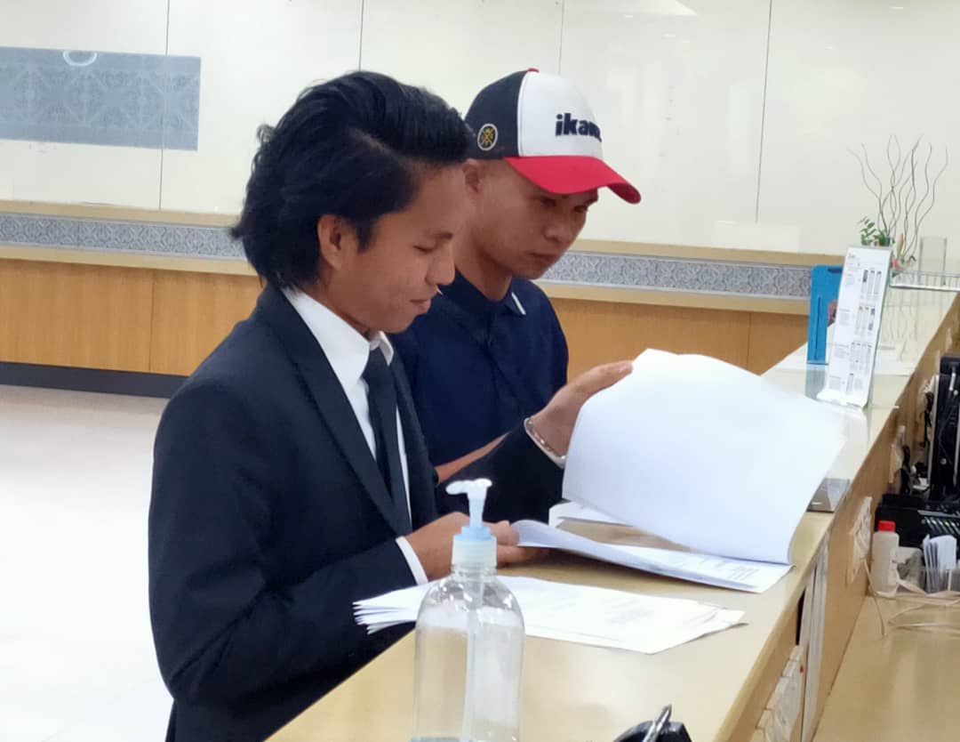 (已签发)全国:ABANG BAS穿西装打领带出庭 再次否认有罪