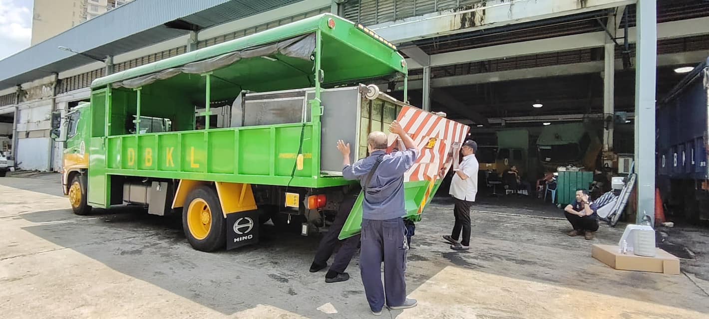 (已签发)吉隆坡市政局取缔美千万网红光顾的路边摊汉堡