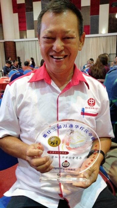 (已签发)柔:昔华团活跃分子颜荣锦,车祸伤重身亡