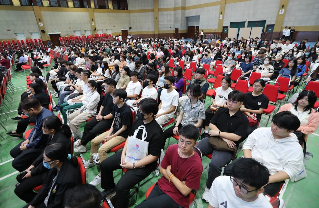 陈洺臣:高教部已批 南院2教育课程明年开课