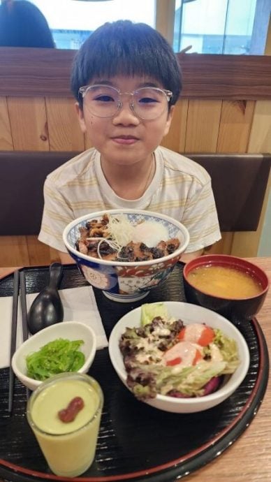 (已签发)柔:狮城二三事:儿子备考小六会考 孙燕姿叹:反觉是自己考试