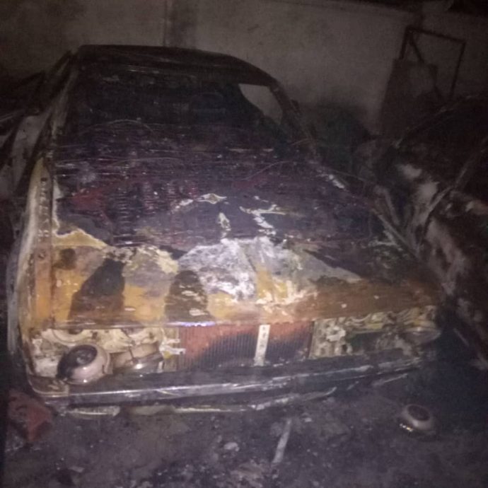 (已签发)柔:视频:古来公主城一民宅失火,连带吞噬5辆车