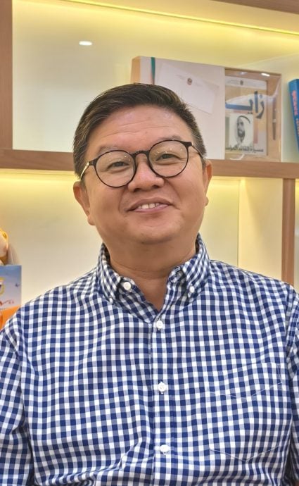(预编)14/10大都会/《校园我董》仁嘉隆华小董事颜俊才和署理董事长徐文环
