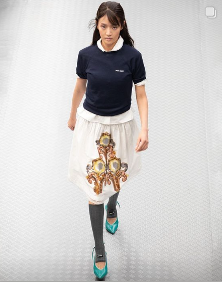 G)I-DLE Minnie走秀妆容诡异 粉丝吓到呼灾难现场