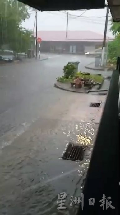 NS芙蓉:沟渠崩塌引发水灾,居民向市议员投诉求助