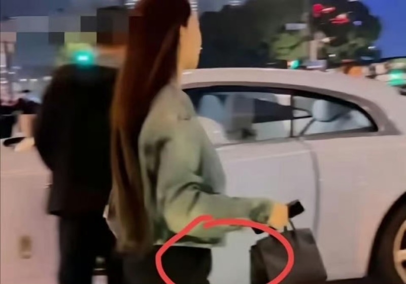 叶珂怀孕时间线惹疑 黄晓明挨酸入杀猪盘