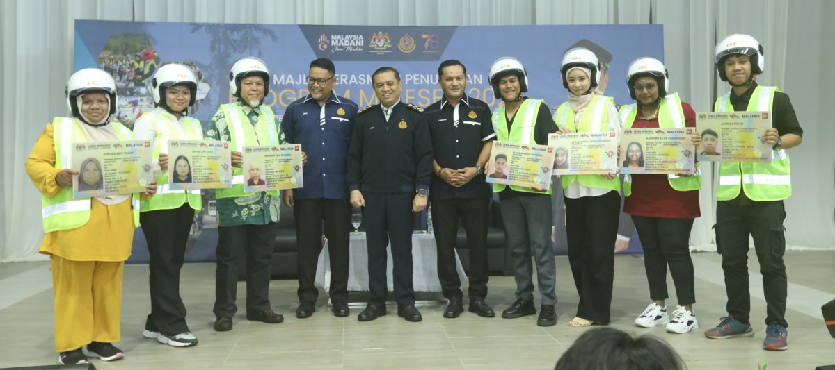 “摩托车特别行动” 7天开出逾2万8000张罚单 陆交局:无牌驾驶 没有更新路税最多