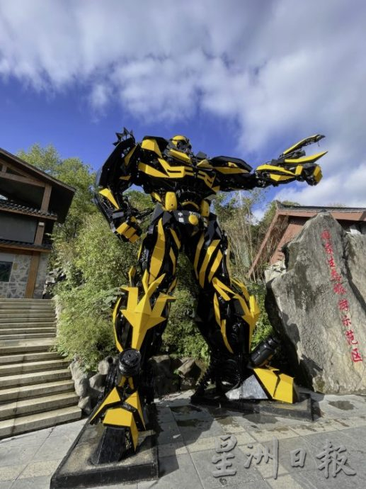 【中国】走进魔幻山城,领略重庆气势磅礴的大江大山