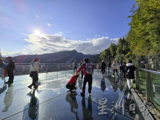 【中国】走进魔幻山城,领略重庆气势磅礴的大江大山