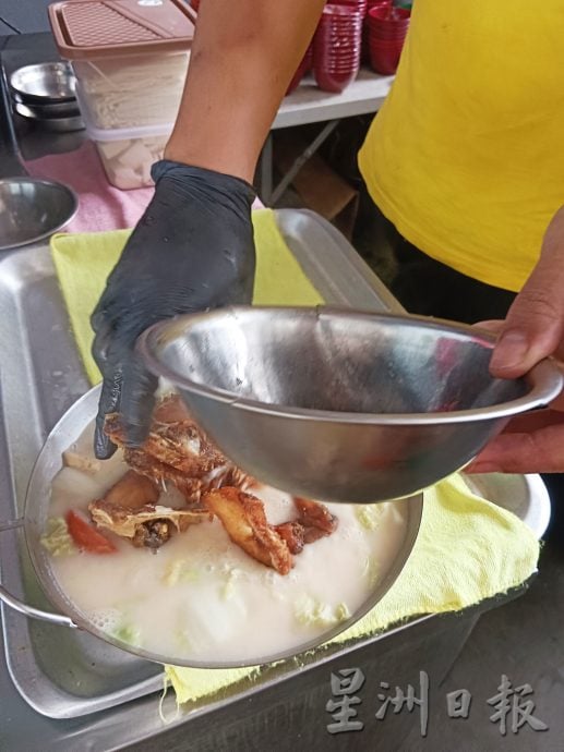 【人气美食】/珍姐鱼头炉 奶香顺滑汤头受青睐