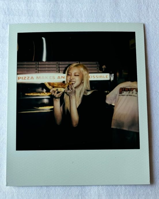 一度难适应K-Pop粉丝文化 Rosé聊网暴崩溃大哭