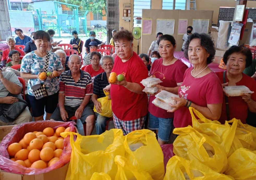 东02:文冬3团体初一十五固定派爱心素食餐