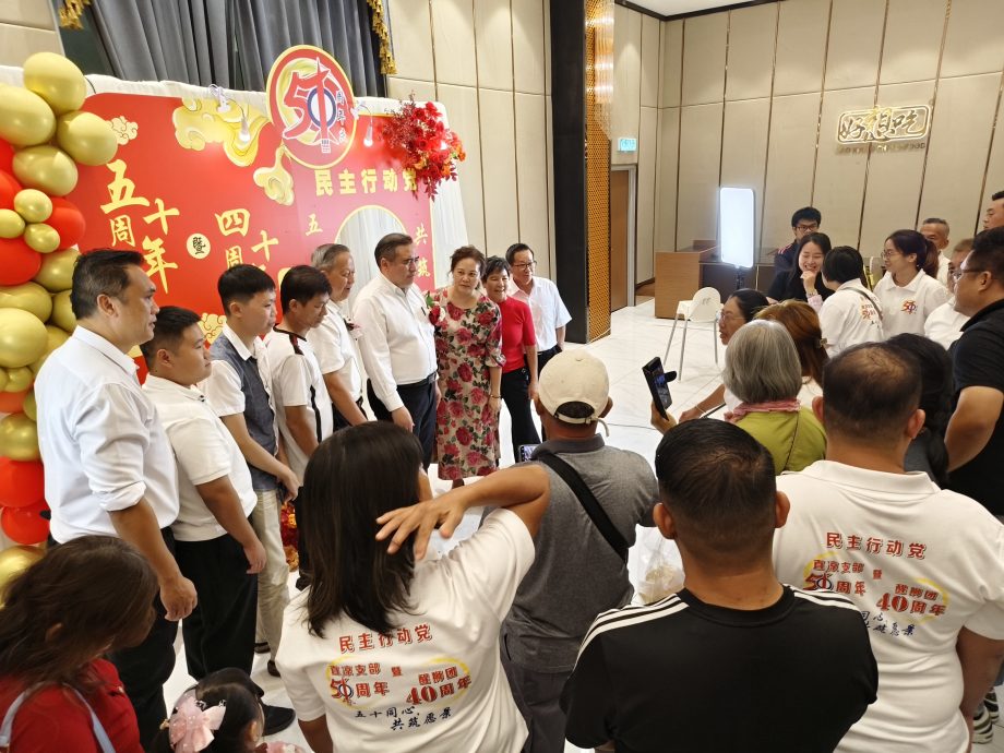 东:行动党直凉支部50周年醒狮团40周年纪念晚宴