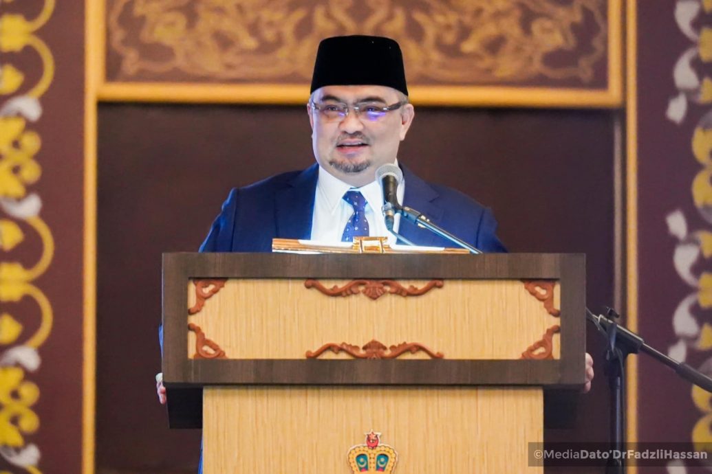 丹副大臣:打击走私解决水灾 建议建马泰边境围墙