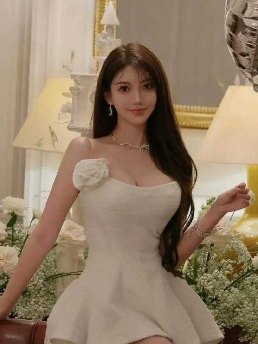 为女友风波鞠躬20秒道歉 黄晓明1动作像计时?