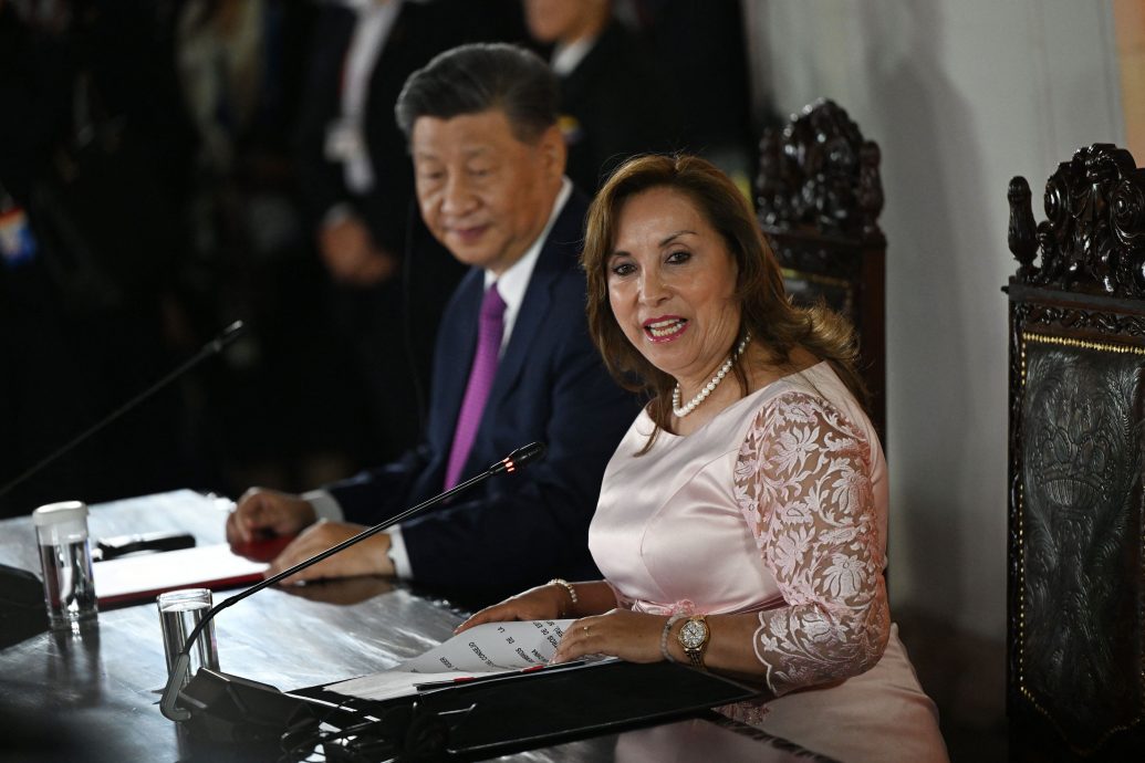 习近平与秘总统会谈:以钱凯港为起点打造中拉陆海新通道