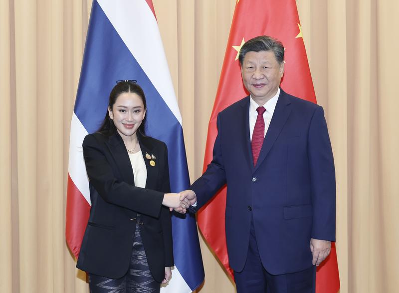 习近平会见泰相佩通坦 将续推中泰铁路一带一路合作