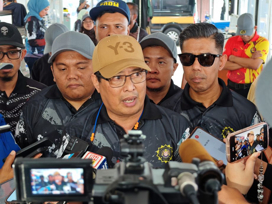 供网版本/州议员涉集体索贿 | 阿占峇基:告密者仍未投报