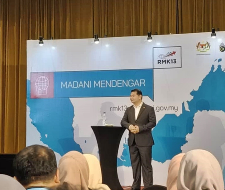 全国:经济部长拉菲兹表示,政府已经讨论取消包装食油津贴的问题,以解决被盗用问题。