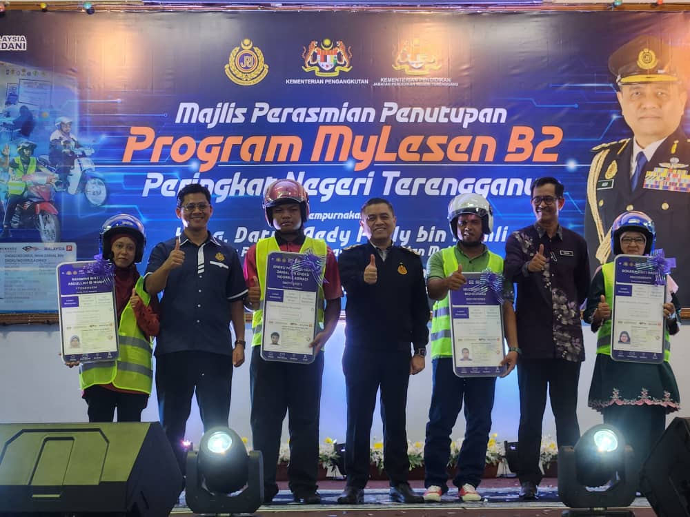 陆路交通局明年在中学、学院及大学推广“MyLesen B2”计划,帮助经济能力欠佳的青少年免费考取B2级摩多车驾照。