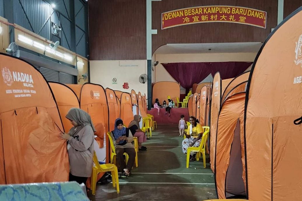 冷宜新村水灾 逾160户受影响 部分商店无法营业