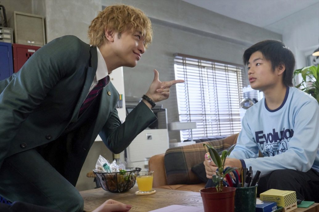 刘庆玮/《反正是别人的事》网络暴力与现实的人性冲突