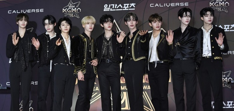 勇夺《KGMA》大奖 Danielle大喊:NewJeans不死!